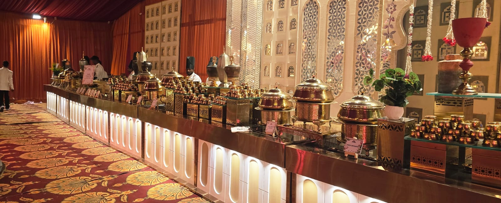 Gauri Buffet Counter Crockery Service